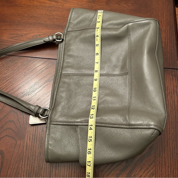 Coach green leather bag - Picture 13 of 13